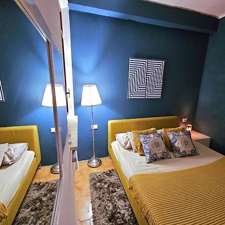 Ama Ferrara Apartment Luaran gambar